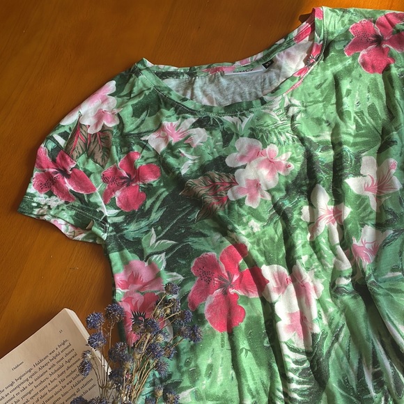 Floral boho top from ONLY - Picture 2 of 4